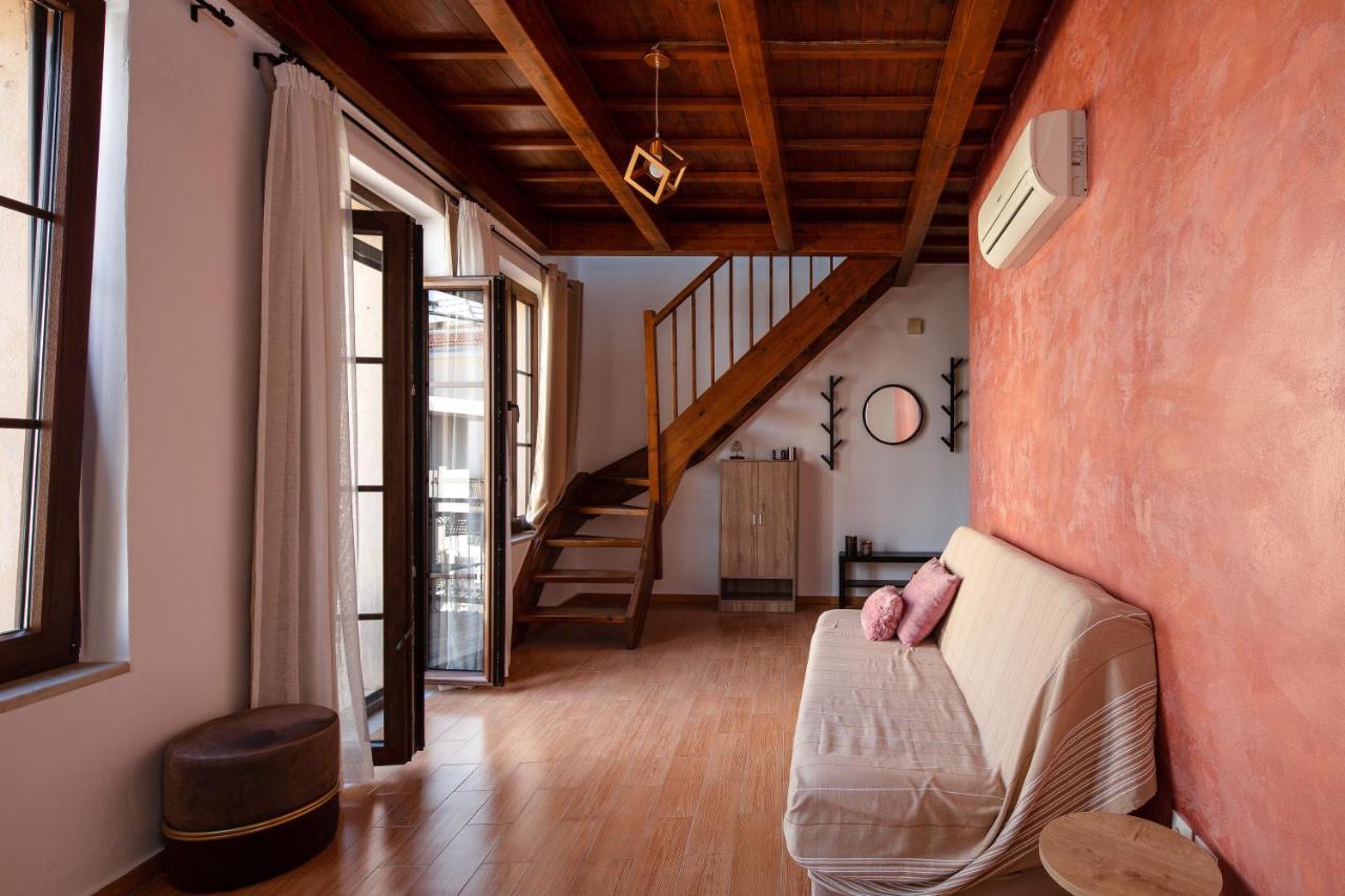 Two Floor Apartment Old Town 레팀노 외부 사진